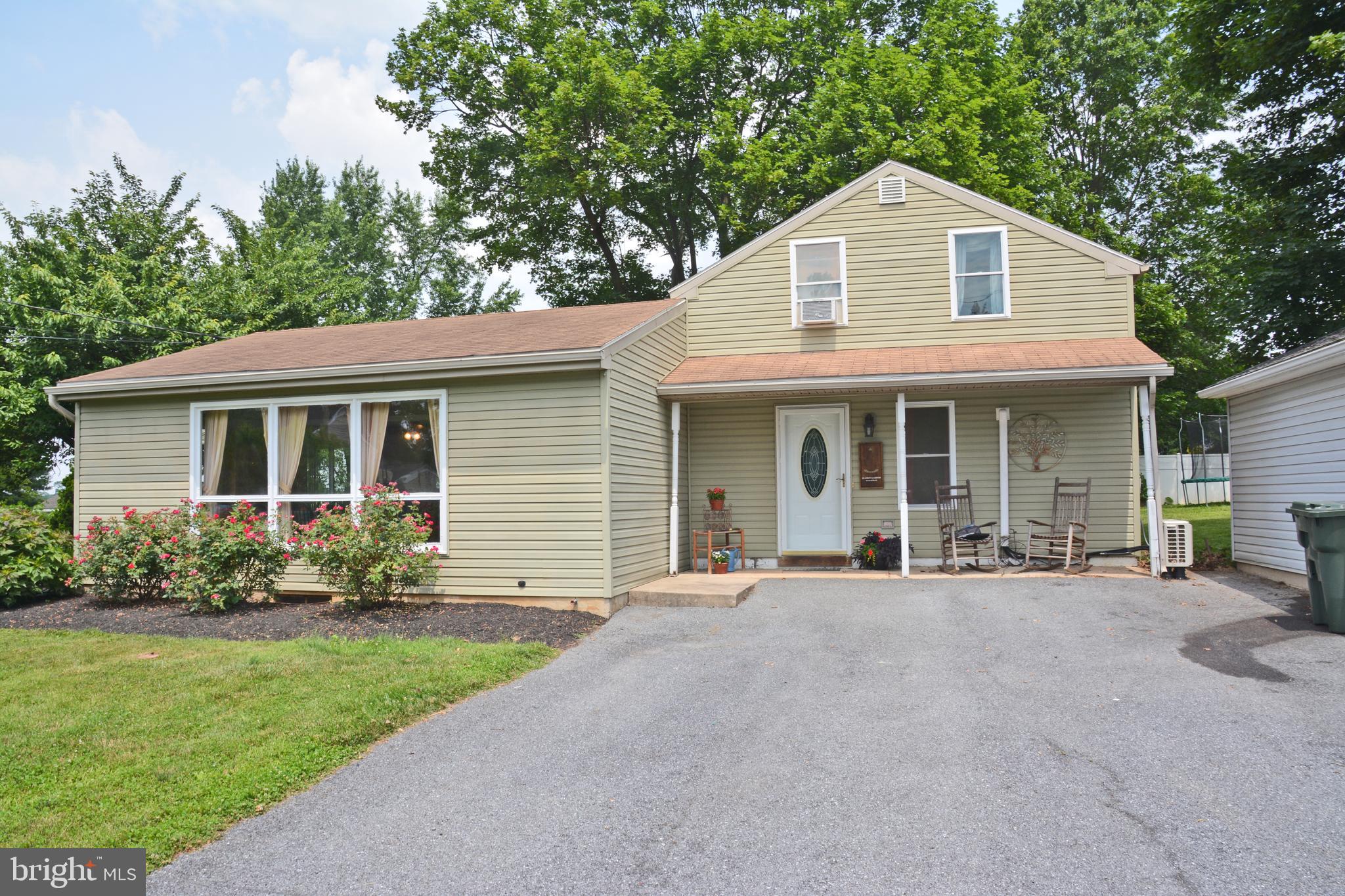 320 Lititz Road Manheim, PA 17545 - Photo 3 of 38