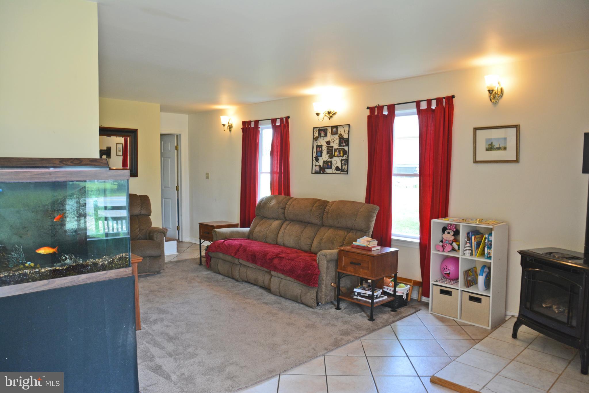 320 Lititz Road Manheim, PA 17545 - Photo 6 of 38