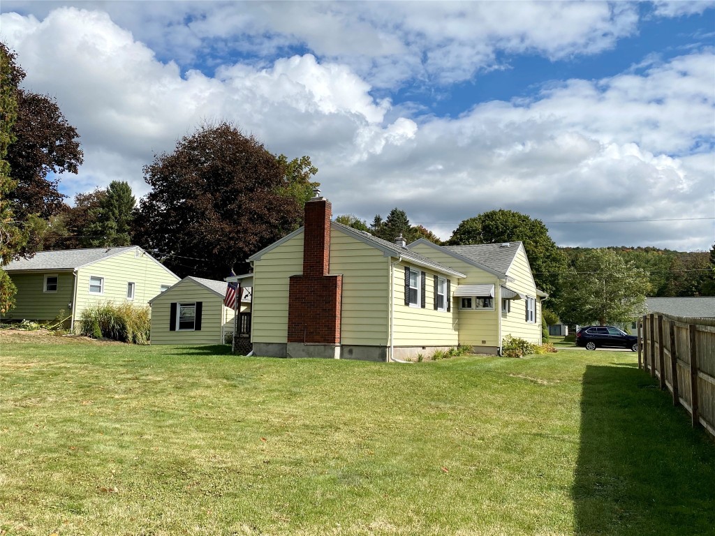 27 Norman Road Binghamton, NY 13901 - Photo 6 of 26 Gallery Image 6