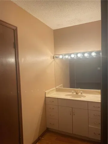 $2,100 | Undisclosed Address, Metairie, LA 70001