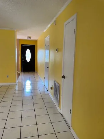 $2,100 | Undisclosed Address, Metairie, LA 70001