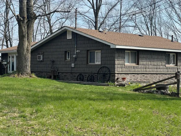 $209,900 | 104 Cardinal Drive, Coldwater, MI 49036