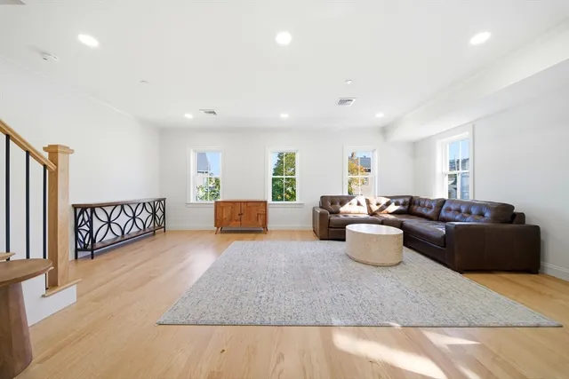 $690,000 | 50 North Payne Street, Unit 4, Quincy, MA 02169