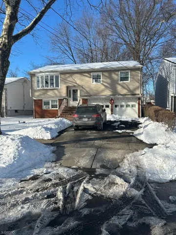 $650,000 | 211 East 10th Avenue, Roselle, NJ 07203