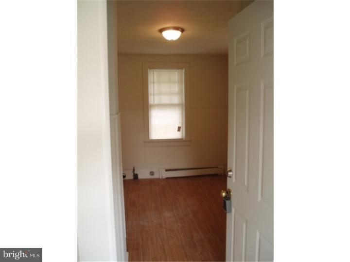 519 Crown Point Road Westville, NJ 08093 - Photo 11 of 24 Gallery Image 11