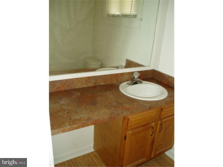 519 Crown Point Road Westville, NJ 08093 - Photo 12 of 24 Gallery Image 12