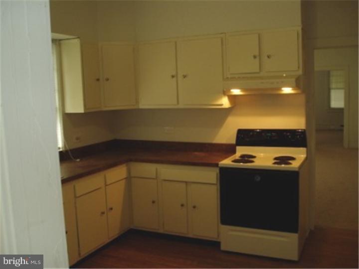 519 Crown Point Road Westville, NJ 08093 - Photo 8 of 24 Gallery Image 8