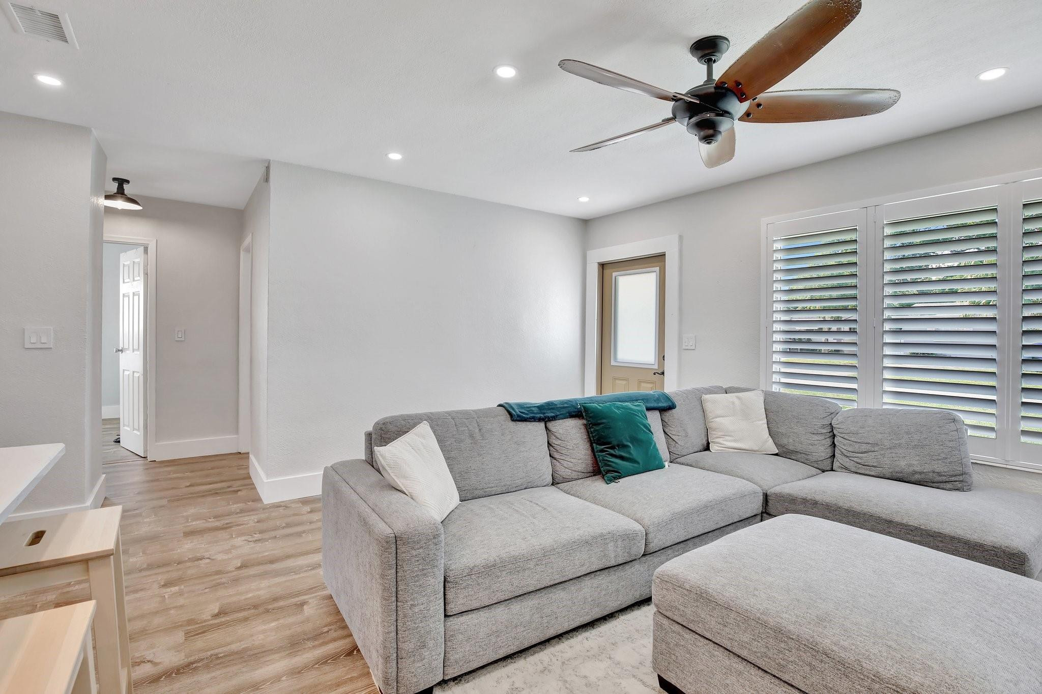 6321 Raleigh Street Hollywood, FL 33024 - Photo 8 of 29 Photo 8