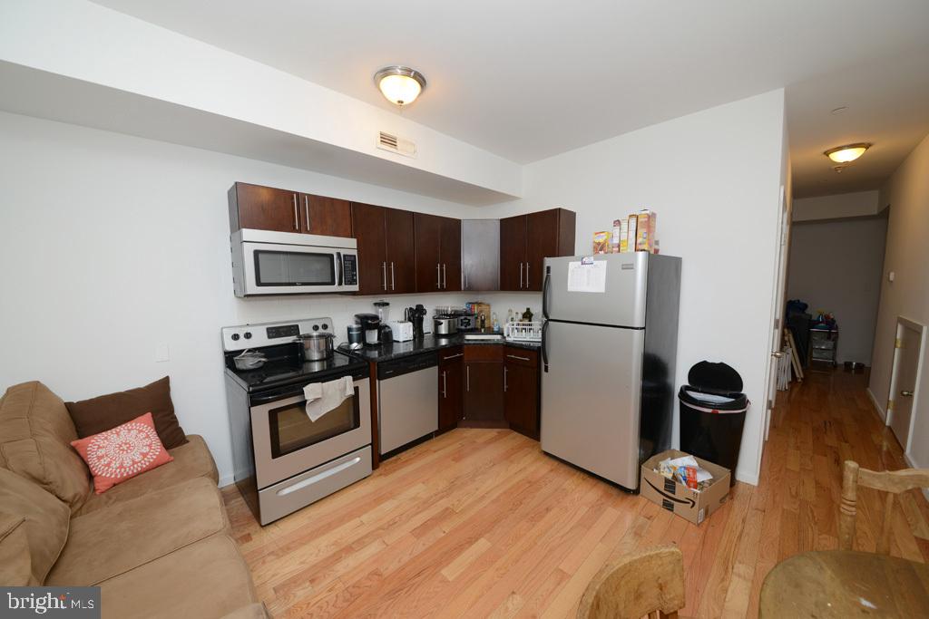 1815 North 17th Street, Unit B2 Philadelphia, PA 19121 - Photo 2 of 8