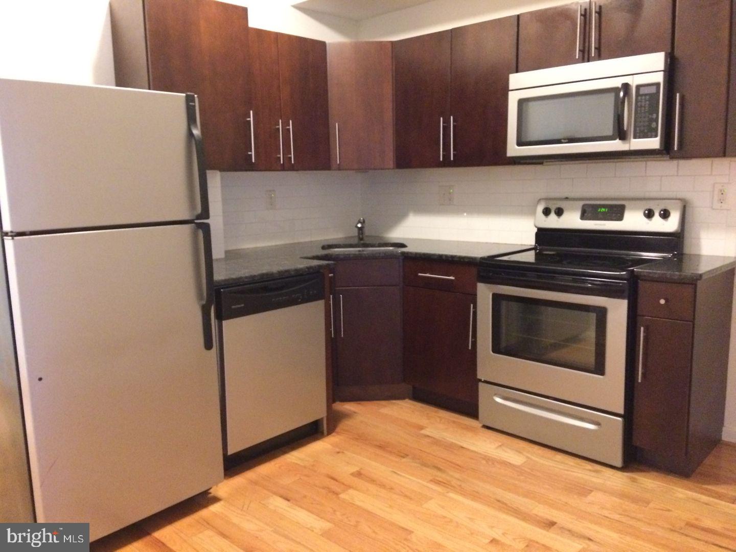 1815 North 17th Street, Unit B2 Philadelphia, PA 19121 - Photo 3 of 8