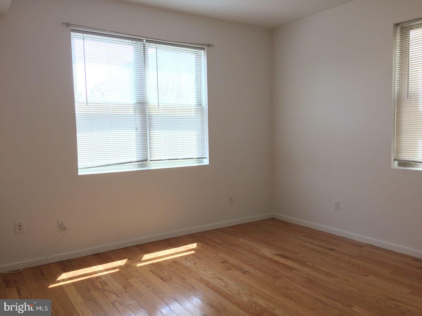 1815 North 17th Street, Unit B2 Philadelphia, PA 19121 - Photo 4 of 8