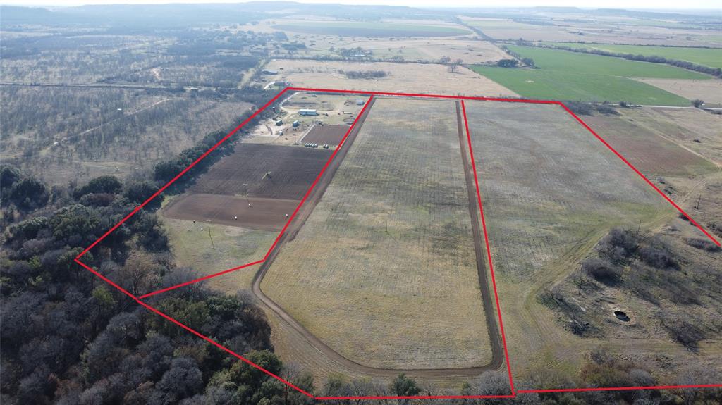 1595 Cr 131 Rising Star Tx 76471 Rising Star, TX 76471 - Photo 20 of 20 an aerial view of a backyard