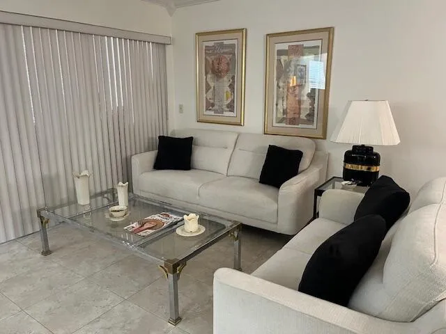 $1,500 | 27 Capri A, Unit A, Delray Beach, FL 33484