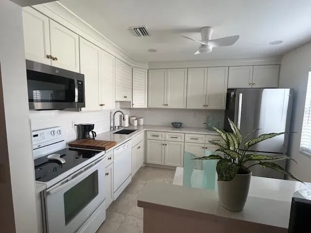 $1,500 | 27 Capri A, Unit A, Delray Beach, FL 33484