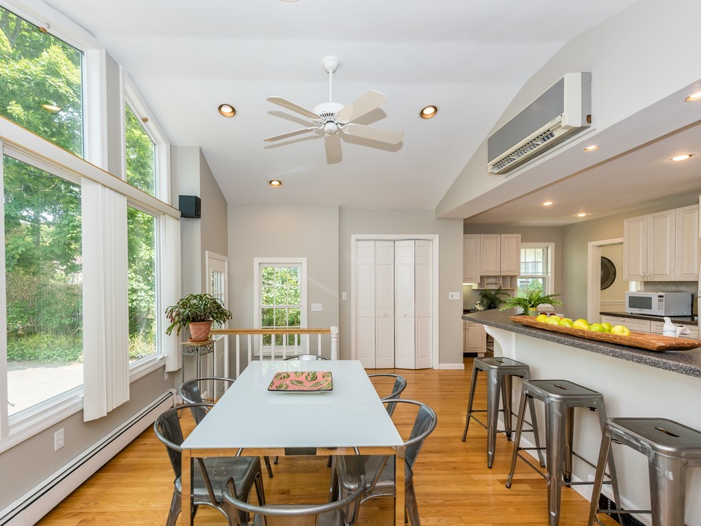 31 Hinckley Road Newton, MA 02468 - Photo 7 of 22