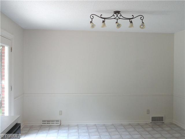 362 River Road Advance, NC 27006 - Photo 4 of 16 Dining Room.