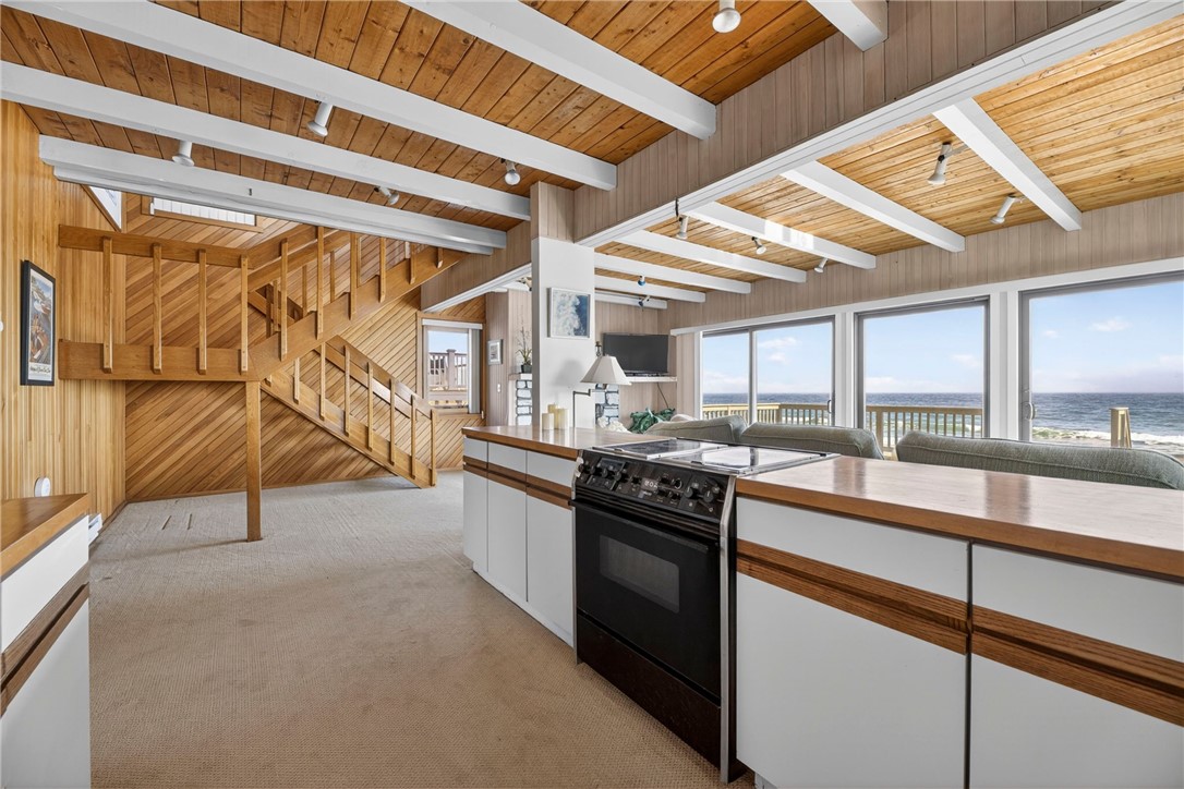 115 Atlantic Avenue Westerly, RI 02891 - Photo 16 of 44