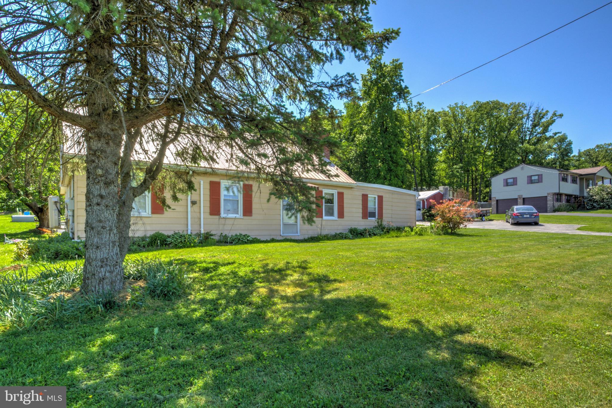 3472 Messersmith Road York, PA 17408 - Photo 5 of 41 Charming home nestled in lush greenery.