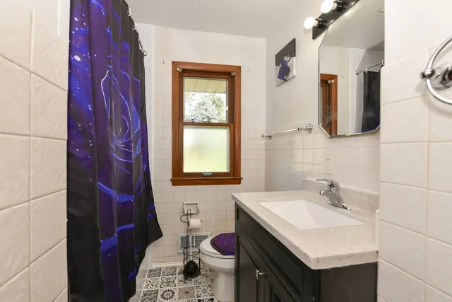 $194,900 | 8638 West Lynx Avenue, Milwaukee, WI 53225