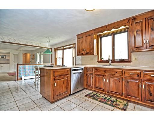 18 Whichita Road Medfield, MA 02052 - Photo 5 of 29 Gallery Image 5