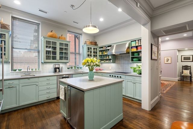 $3,200,000 | 321 Dartmouth Street, Unit 1, Boston, MA 02116