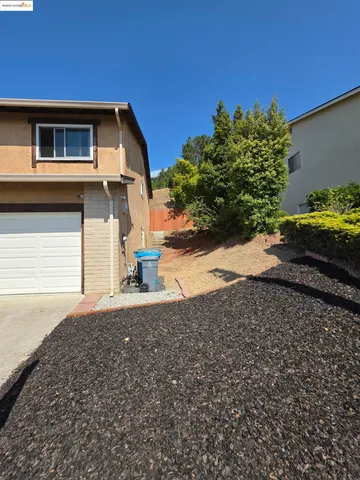 $699,000 | 136 Evergreen Way, Vallejo, CA 94591