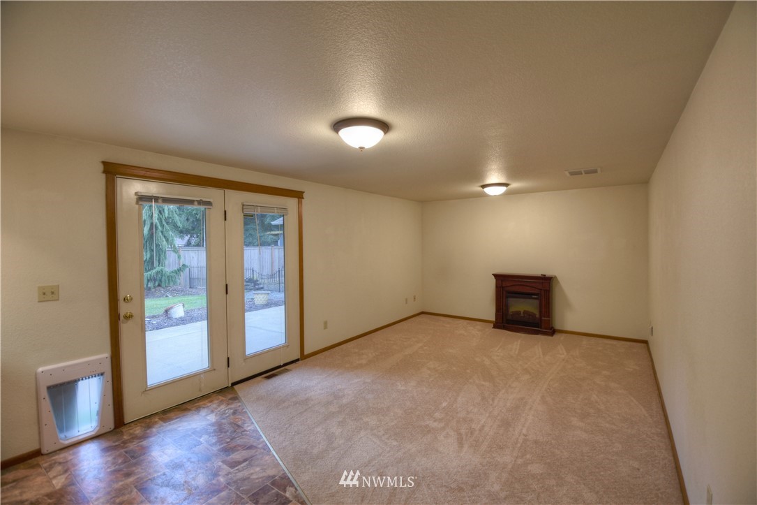 6108 189th Loop Southwest Rochester, WA 98579 - Photo 10 of 24
