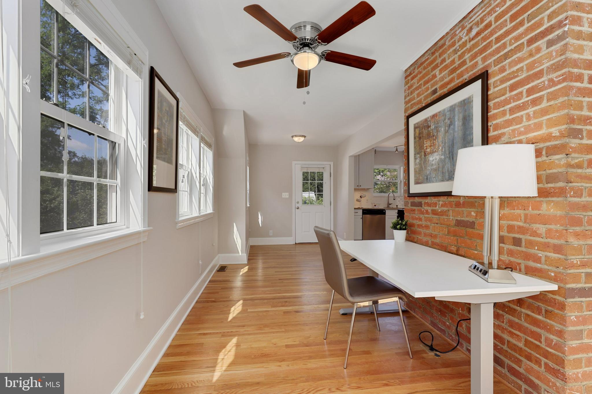 1406 North Glebe Road Arlington, VA 22207 - Photo 12 of 38