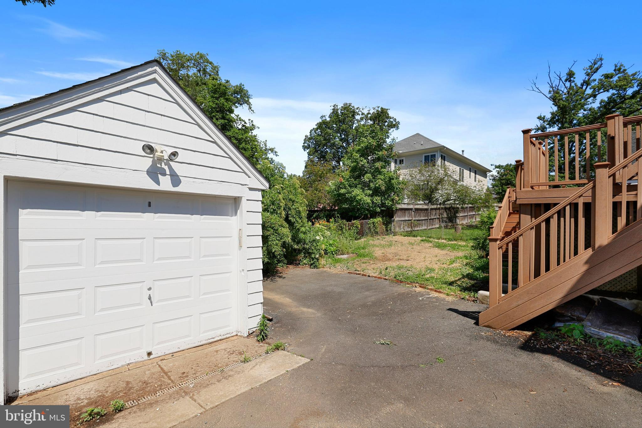 1406 North Glebe Road Arlington, VA 22207 - Photo 35 of 38