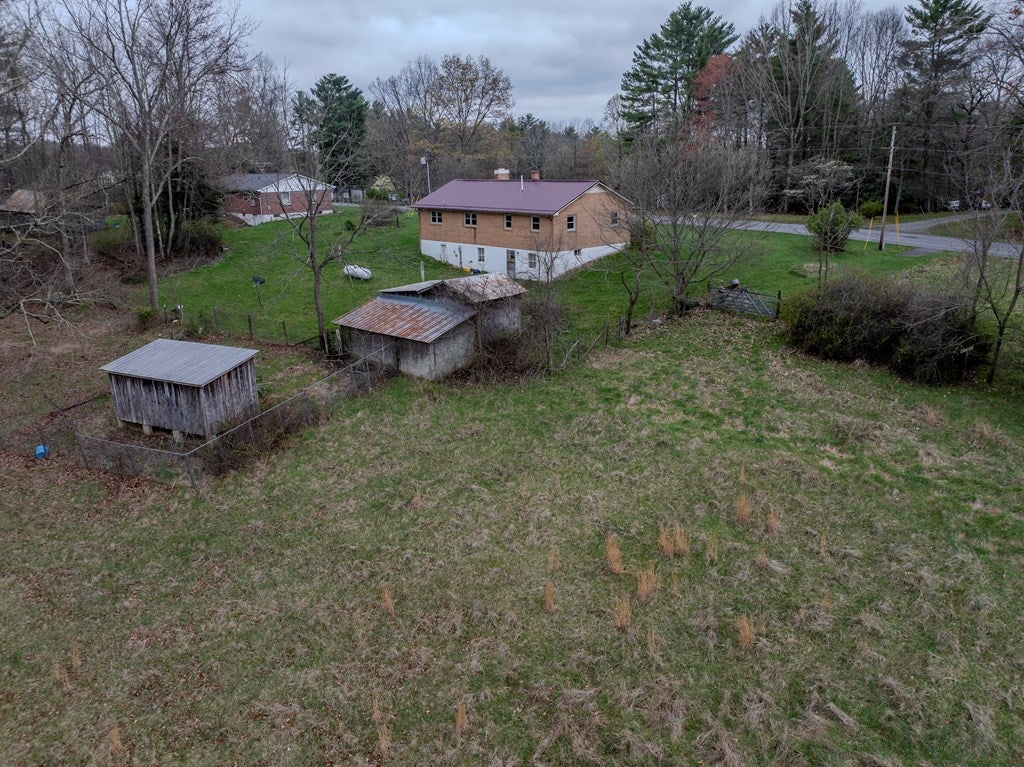 730 Wildcat Road Hillsville, VA 24343 - Photo 16 of 42 Gallery Image 16