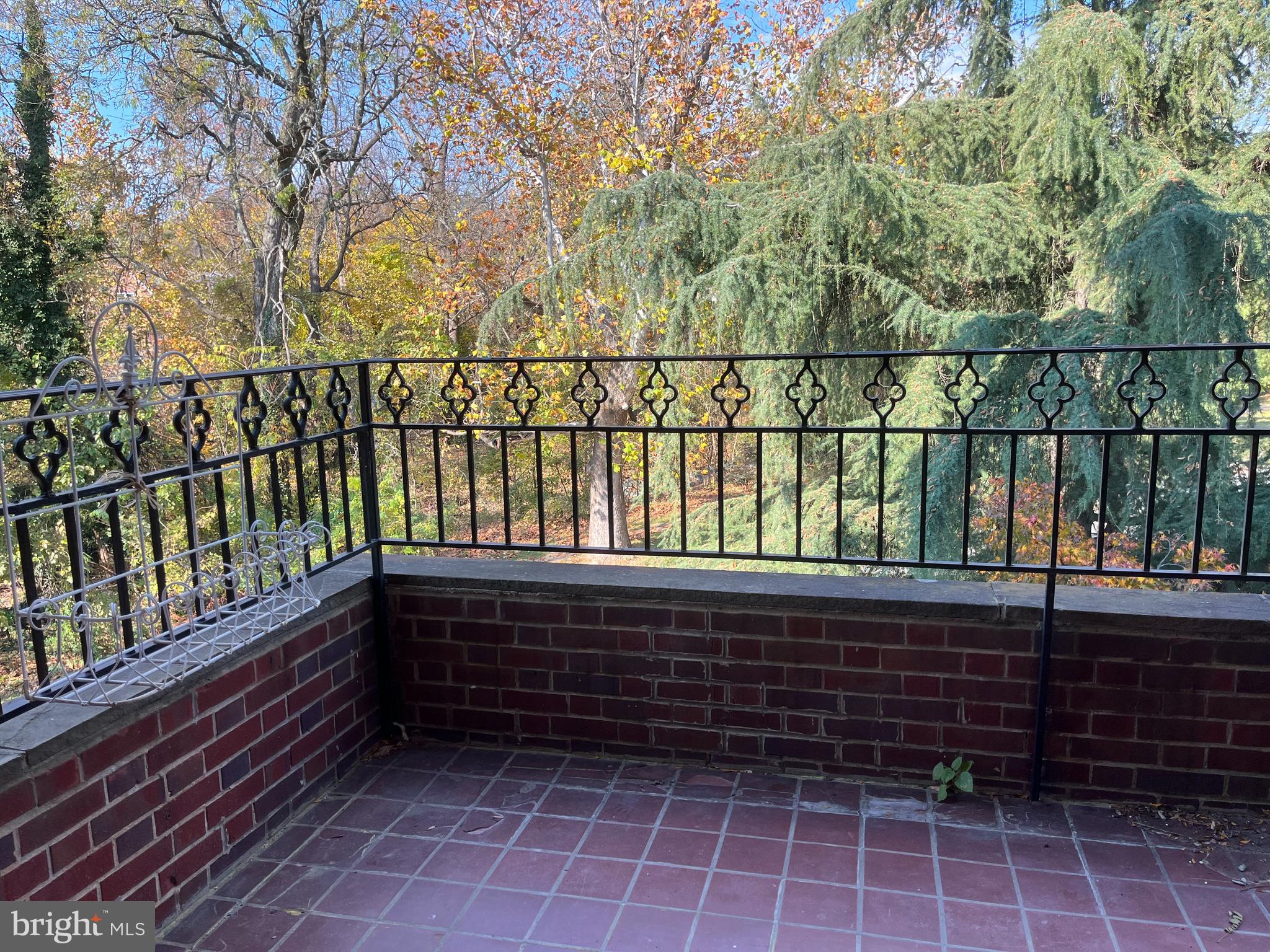 310 Ridgemede Road, Unit 207 Baltimore, MD 21210 - Photo 13 of 32