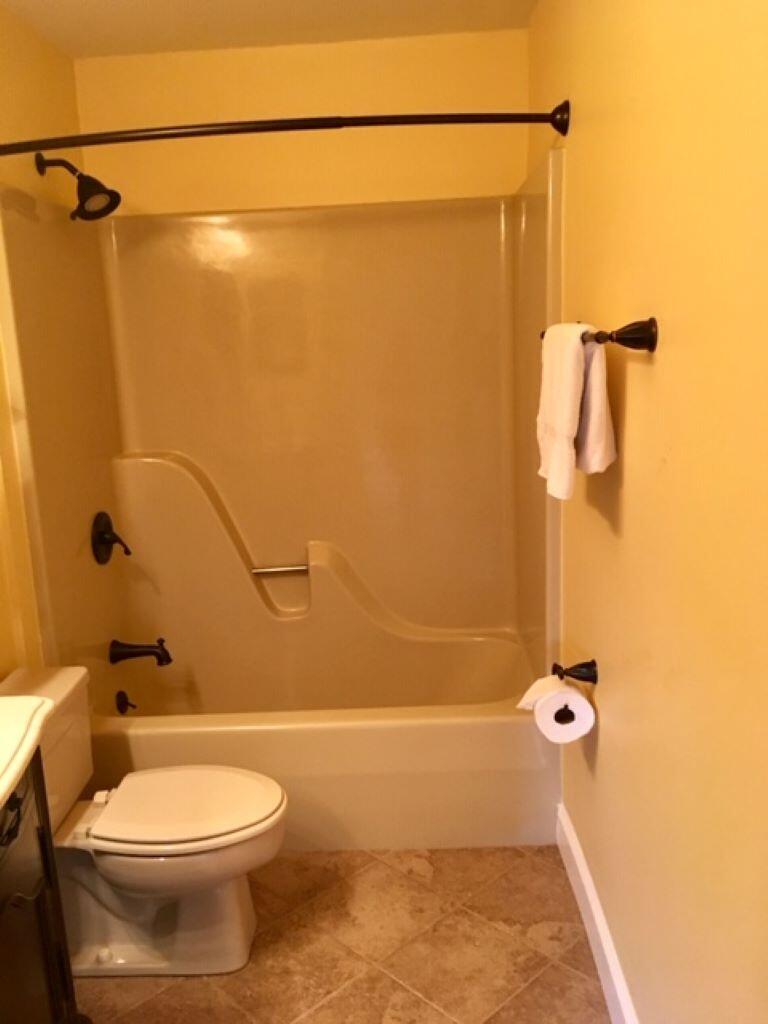 184 Quail Run, Unit 184 Bristol, VA 24201 - Photo 19 of 24 IMG_0762