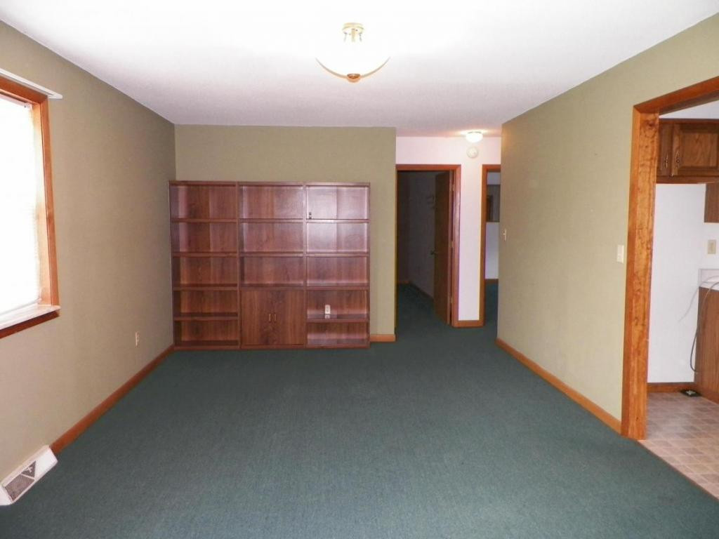 770 Bible Chapel Road Midway, TN 37809 - Photo 8 of 19 Living Room