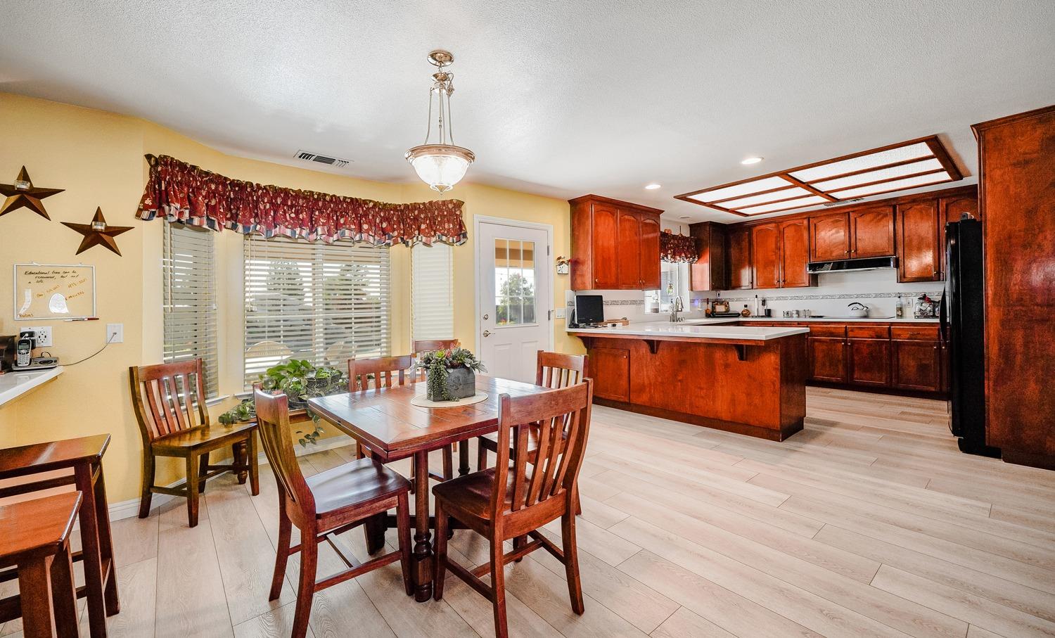 15606 Mark Road Madera, CA 93636 - Photo 11 of 51 Gallery Image 11