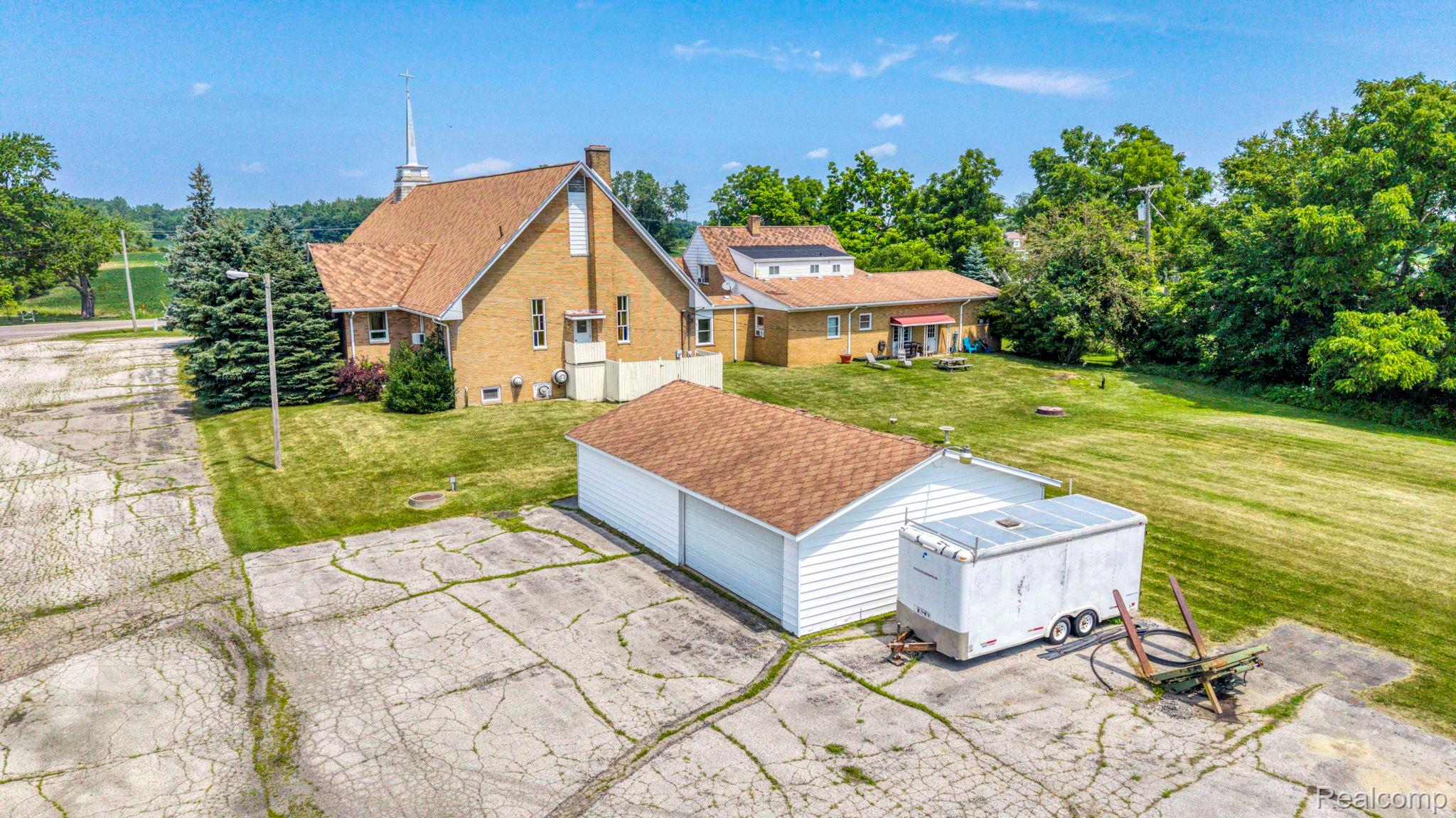 9735 Dolan Road Columbus, MI 48063 - Photo 14 of 63 34-web-or-mls-Dolan Exterior (17 of 21).jpg