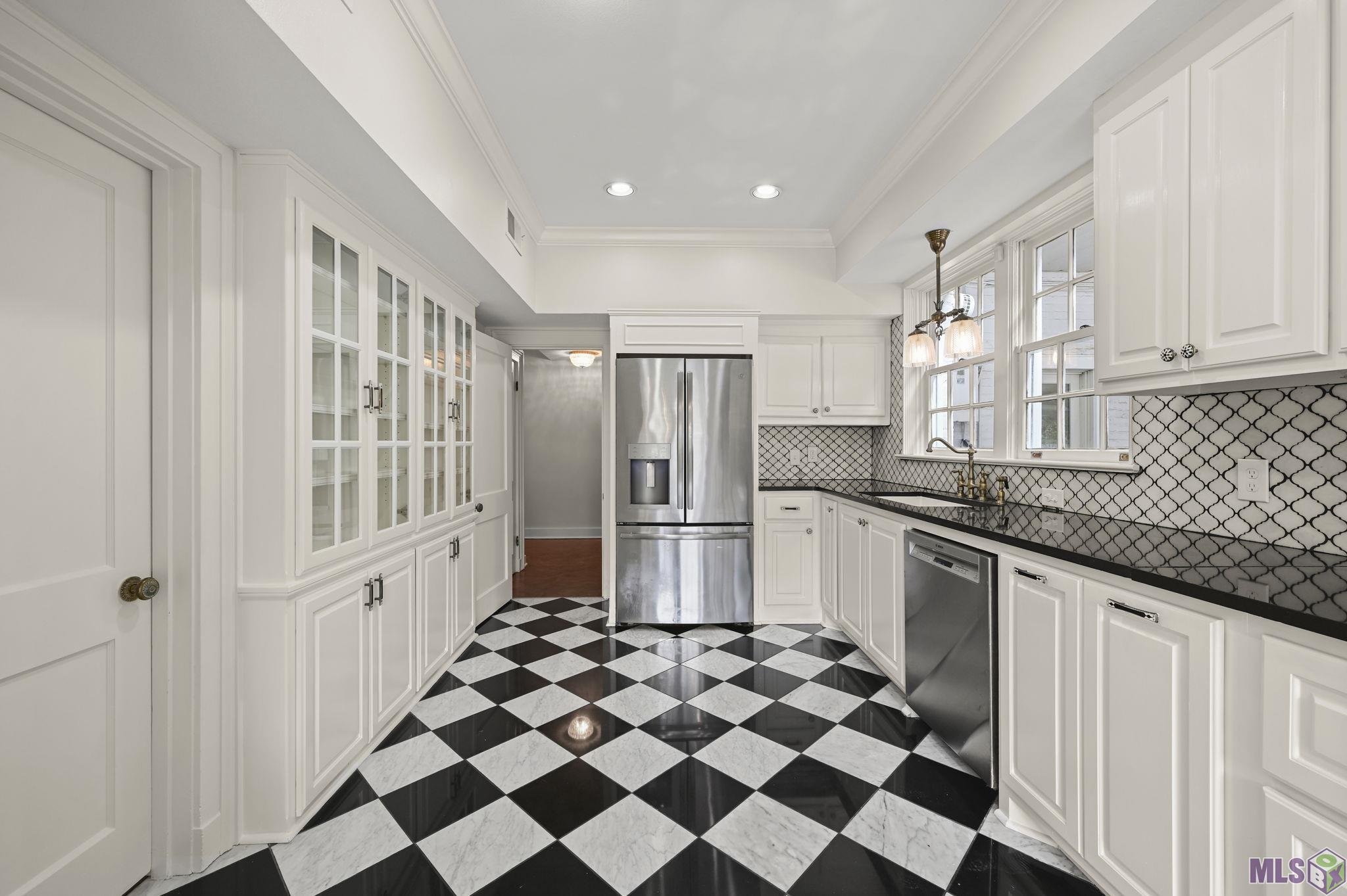 6947 Government Street Baton Rouge, LA 70806 - Photo 11 of 41