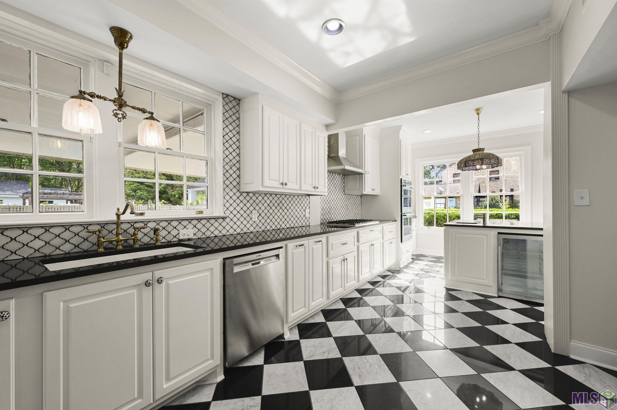 6947 Government Street Baton Rouge, LA 70806 - Photo 12 of 41