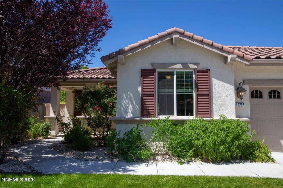 10787 Grayslake Drive Reno, NV 89521 - Photo 3 of 37 03-003