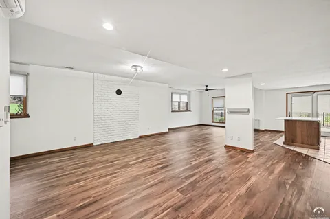 $765,000 | 527 Canyon Drive, Lawrence, KS 66049