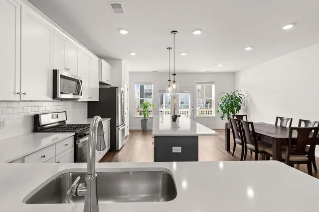 $2,200 | 148 Yorkshire Drive, Moncks Corner, SC 29461