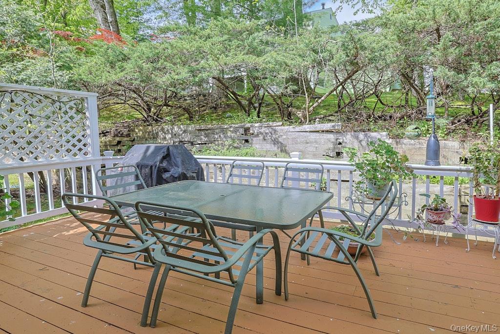 22 Quail Hollow Road Ossining, NY 10562 - Photo 29 of 35
