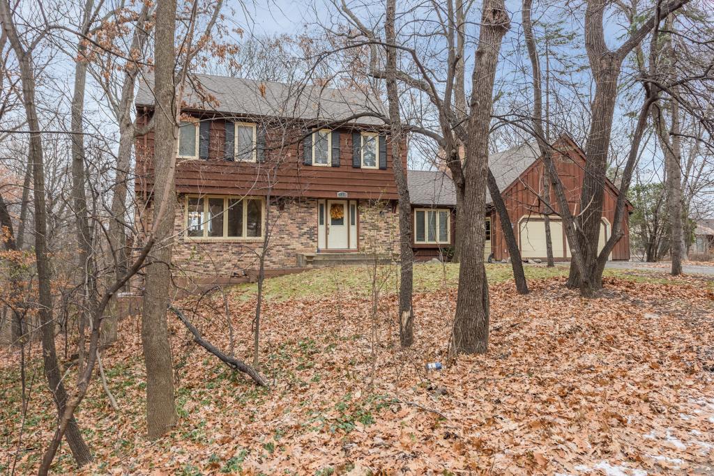11318 Timberline Road Minnetonka, MN 55305 - Photo 2 of 36