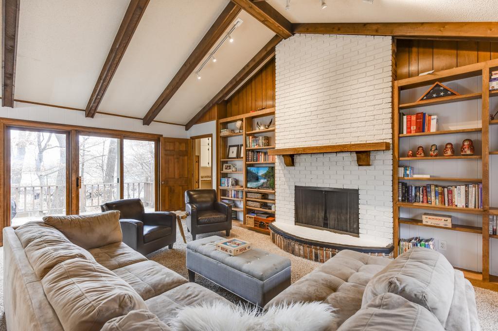 11318 Timberline Road Minnetonka, MN 55305 - Photo 13 of 36