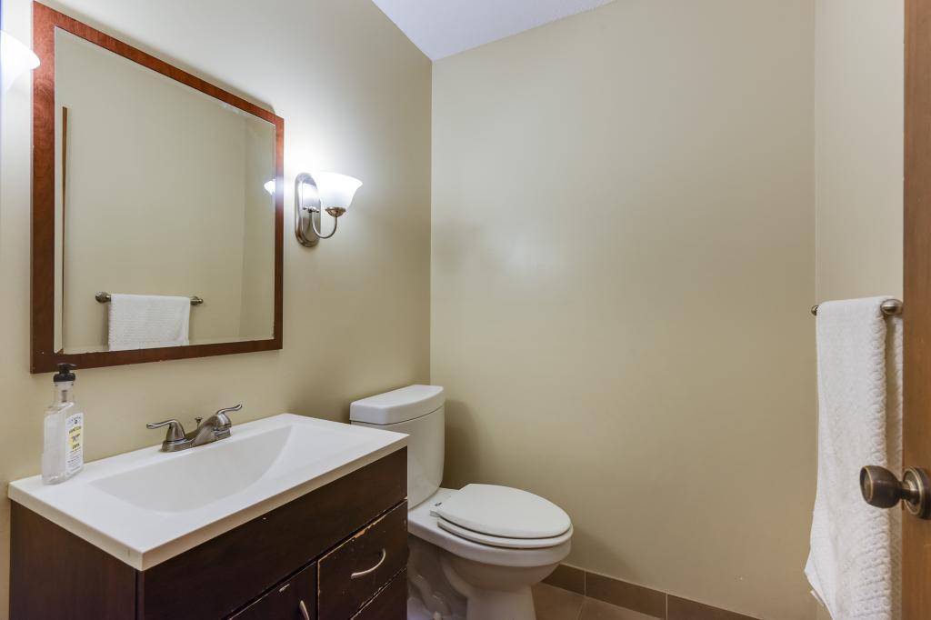 11318 Timberline Road Minnetonka, MN 55305 - Photo 17 of 36
