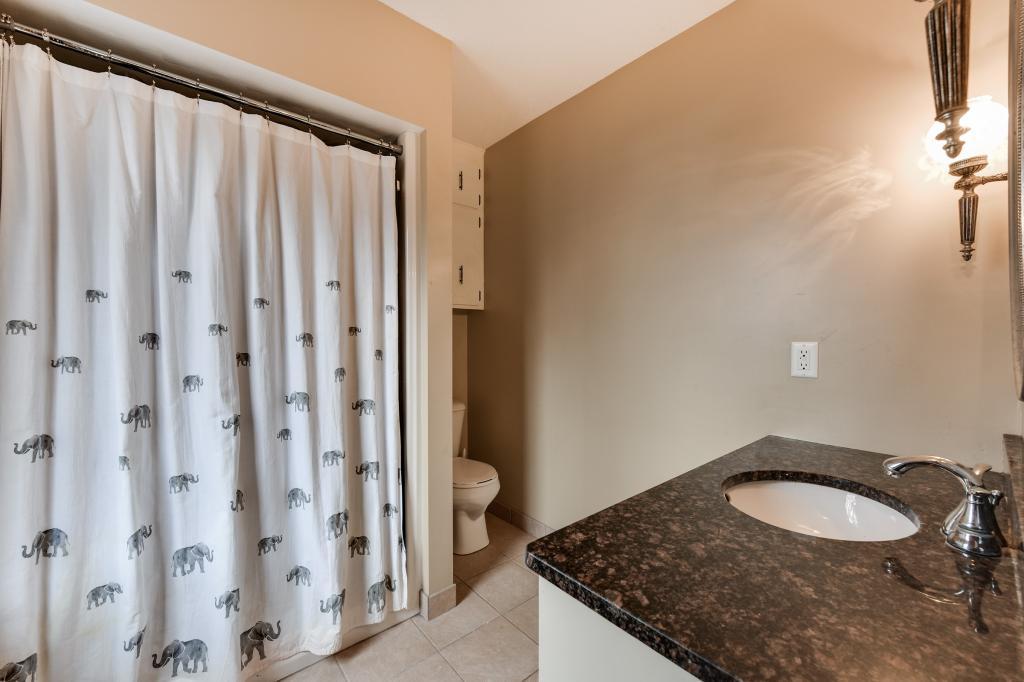 11318 Timberline Road Minnetonka, MN 55305 - Photo 20 of 36
