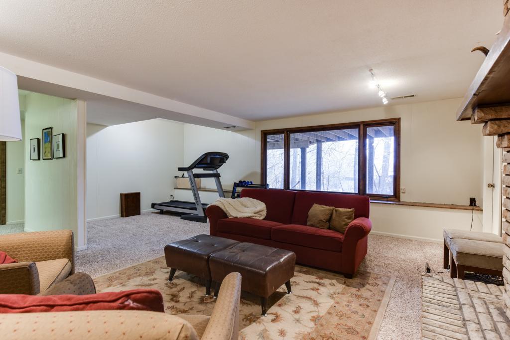 11318 Timberline Road Minnetonka, MN 55305 - Photo 28 of 36
