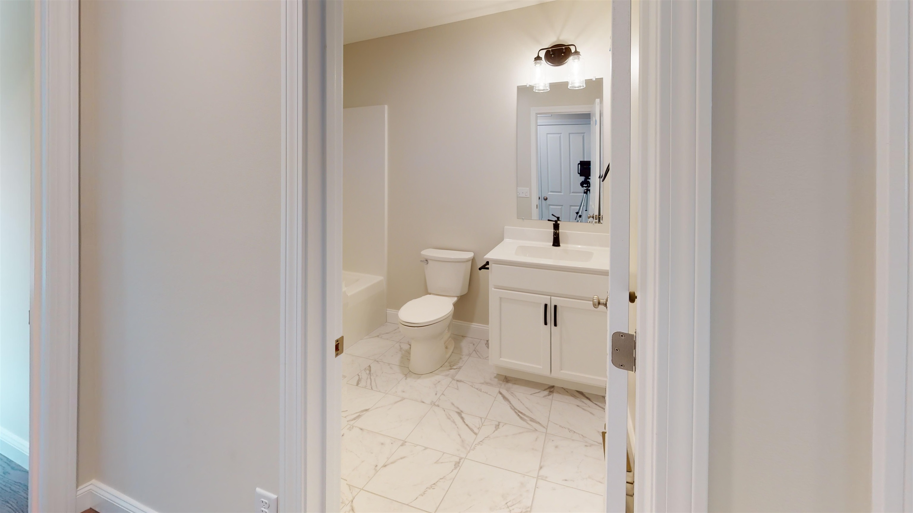 2 B Lunas Avenue, Unit 2B Epping, NH 03042 - Photo 18 of 27