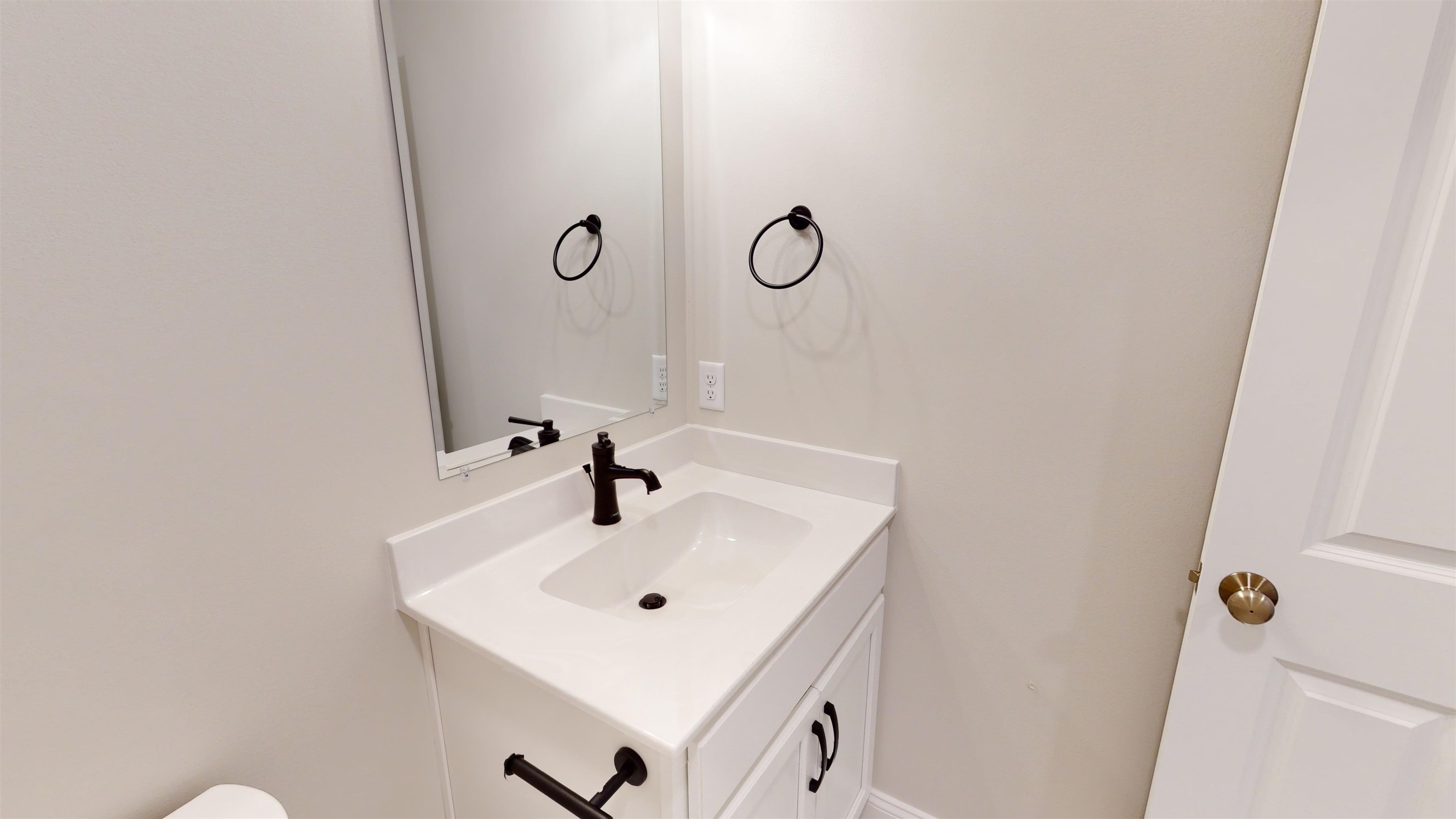 2 B Lunas Avenue, Unit 2B Epping, NH 03042 - Photo 19 of 27