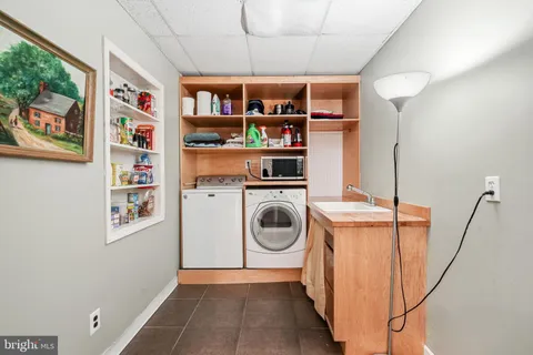 $699,000 | 267 West White Horse Pike, Berlin, NJ 08009