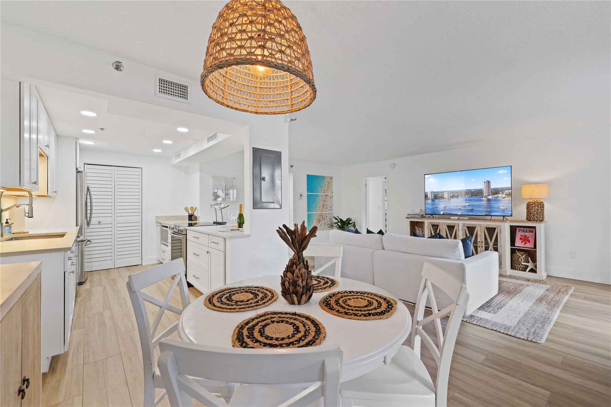 859 Jeffery Street, Unit 112 Boca Raton, FL 33487 - Photo 6 of 36 Photo 6